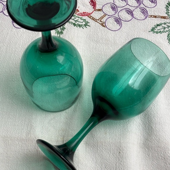 Set of 2 vintage 70s Libbey juniper green wine glasses - Picture 6 of 8
